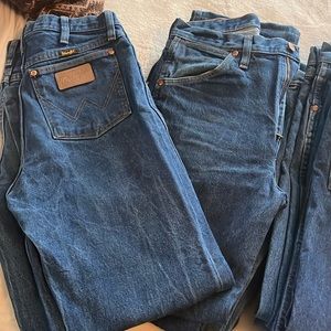 Male jeans. Wrangler Cowboy Cut. Hollister Skinny Jeans